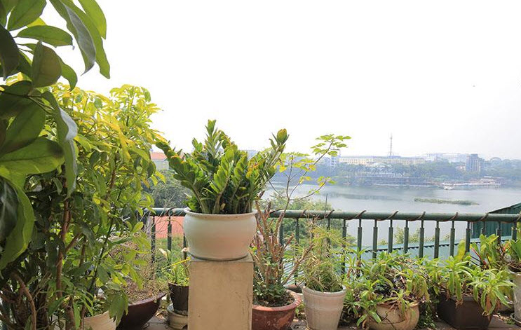 Open view & Lake view 2BR apartment Rental in Truc Bach Area, Ba Dinh