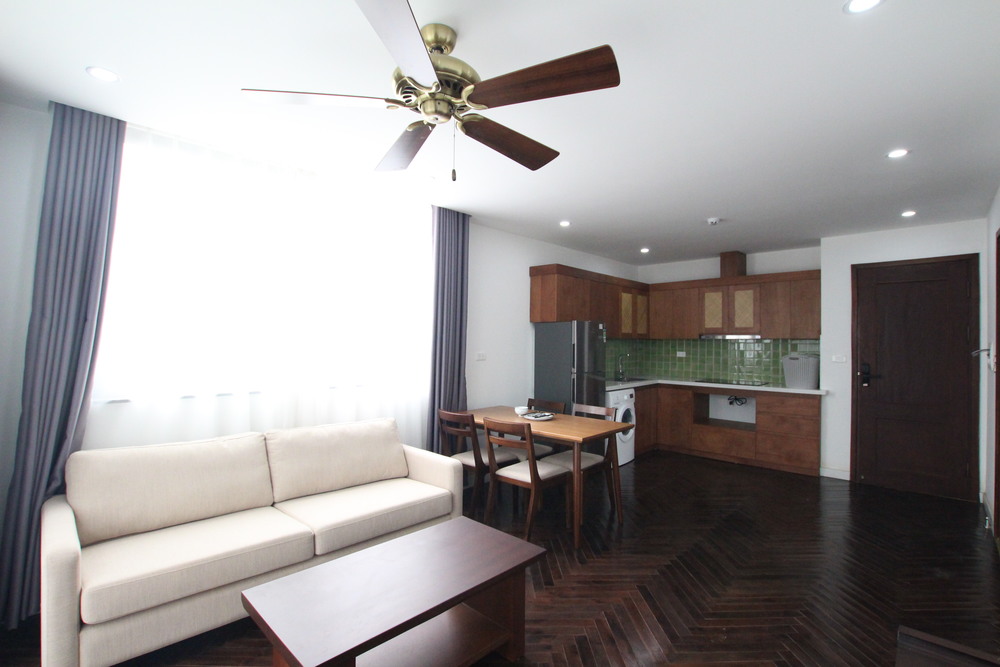 Open View & Lake View Apartment Rental in Tu Hoa str, Tay Ho - 6TR