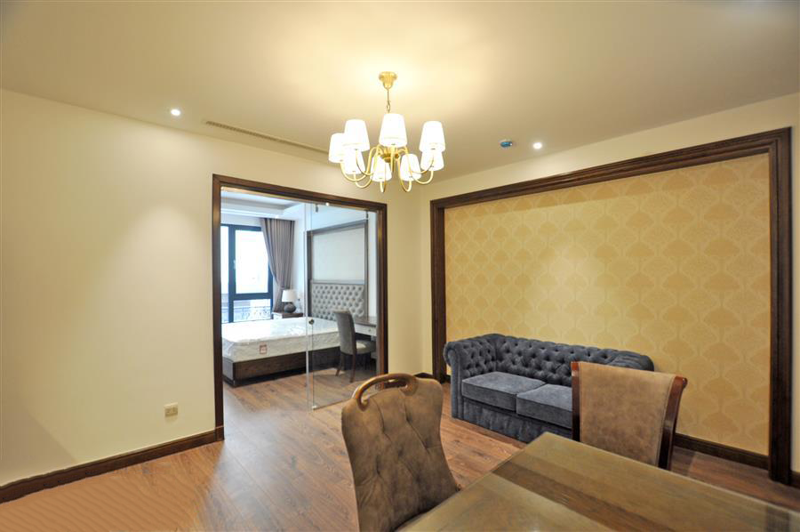 Modern, well appointed Apartment Rental in Tran Quoc Toan Str, Hoan Kiem