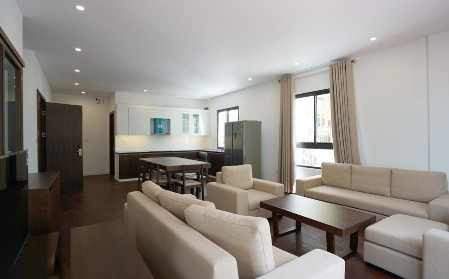 Spacious and modern 3 bedroom apartment for rent in Xom Chua, Tay Ho, near the lake