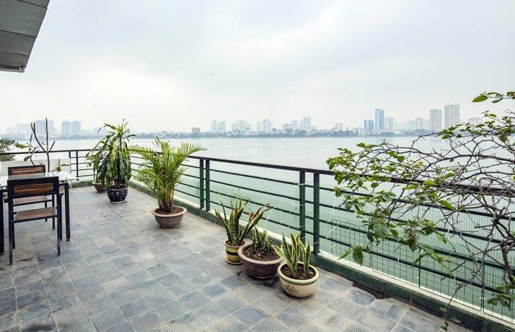 *Spacious Balcony With Beautiful Lake View 02 BR apartment in Quang Khanh, Tay Ho*