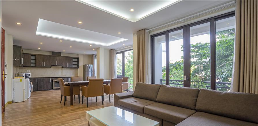 *Spacious, Bright & Sophisticated 3 BR apartment in To Ngoc Van str, Tay Ho*