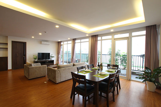 *Spacious Modern 3 Bedroom Apartment Rental in Tu Hoa str., Tay Ho, Only 400 steps to the Lake*