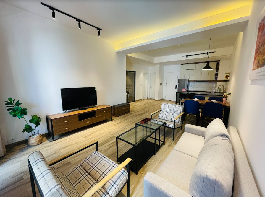 Spacious & Modern Style 2 BR Apartment Rental in Tu Hoa str, Tay Ho