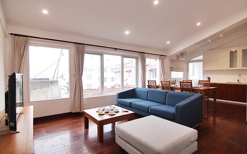 Spacious rental two bedroom apartment in Tay Ho st, full furnished, Reasonable price
