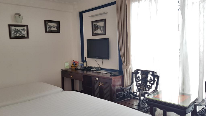 *Central Two bedroom Apartment For Rent with Well furniture near Temple Of Literature Van Mieu*