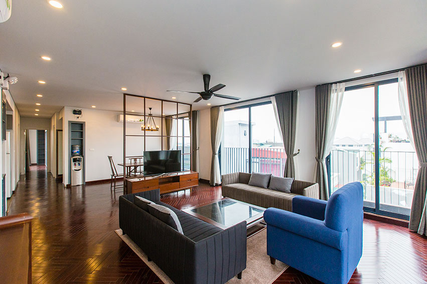 Spectacle & Amazing view 3 BR Apartment Rental in Tu Hoa str, Tay Ho