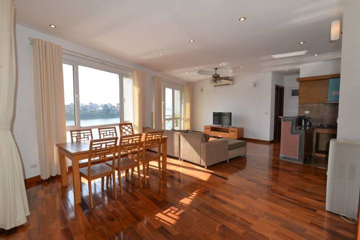 Stay, Feel and Love This DIRECT LAKE VIEW APARTMENT in Quang An Str, TAY HO District