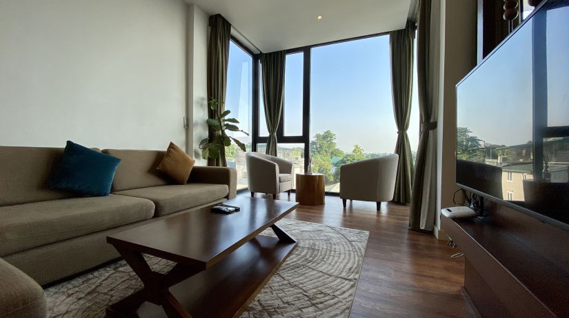 *Stunning Views Three Bedroom Apartment Rental in Xom Chua area, Tay Ho*