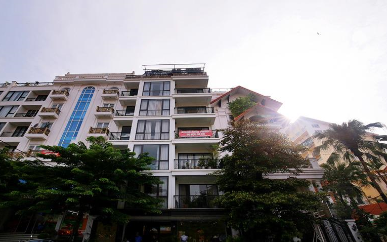 Super Bright and Modern Three Bedroom Apartment Rental in To Ngoc Van Area, Tay Ho