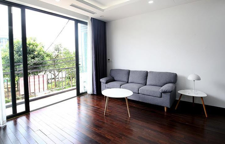 This West lake view two-bedroom apartment in Tu Hoa str, Tay Ho will be yours
