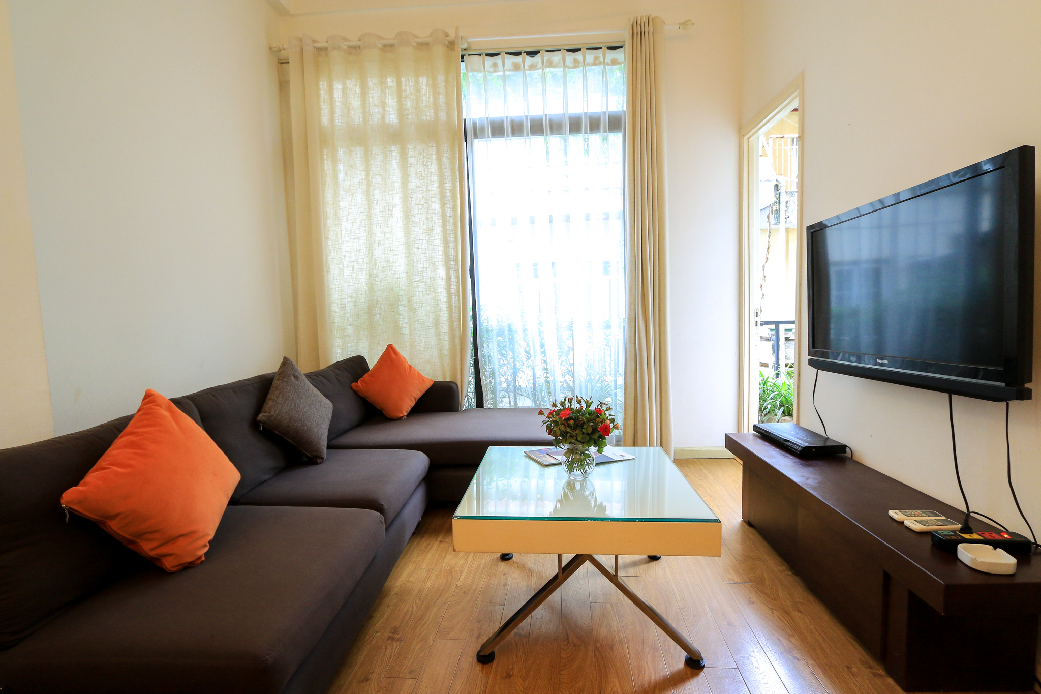 Two bedroom apartment for rent in Kim Ma str, Ba Dinh