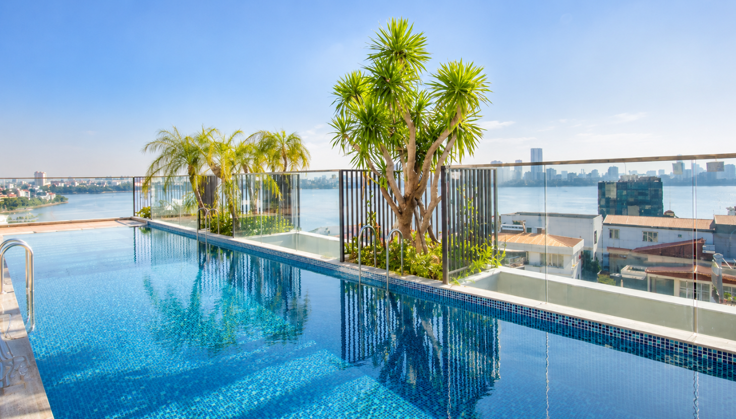 Two bedroom deluxe Apartment with swimming pool in Tu Hoa str, Tay Ho