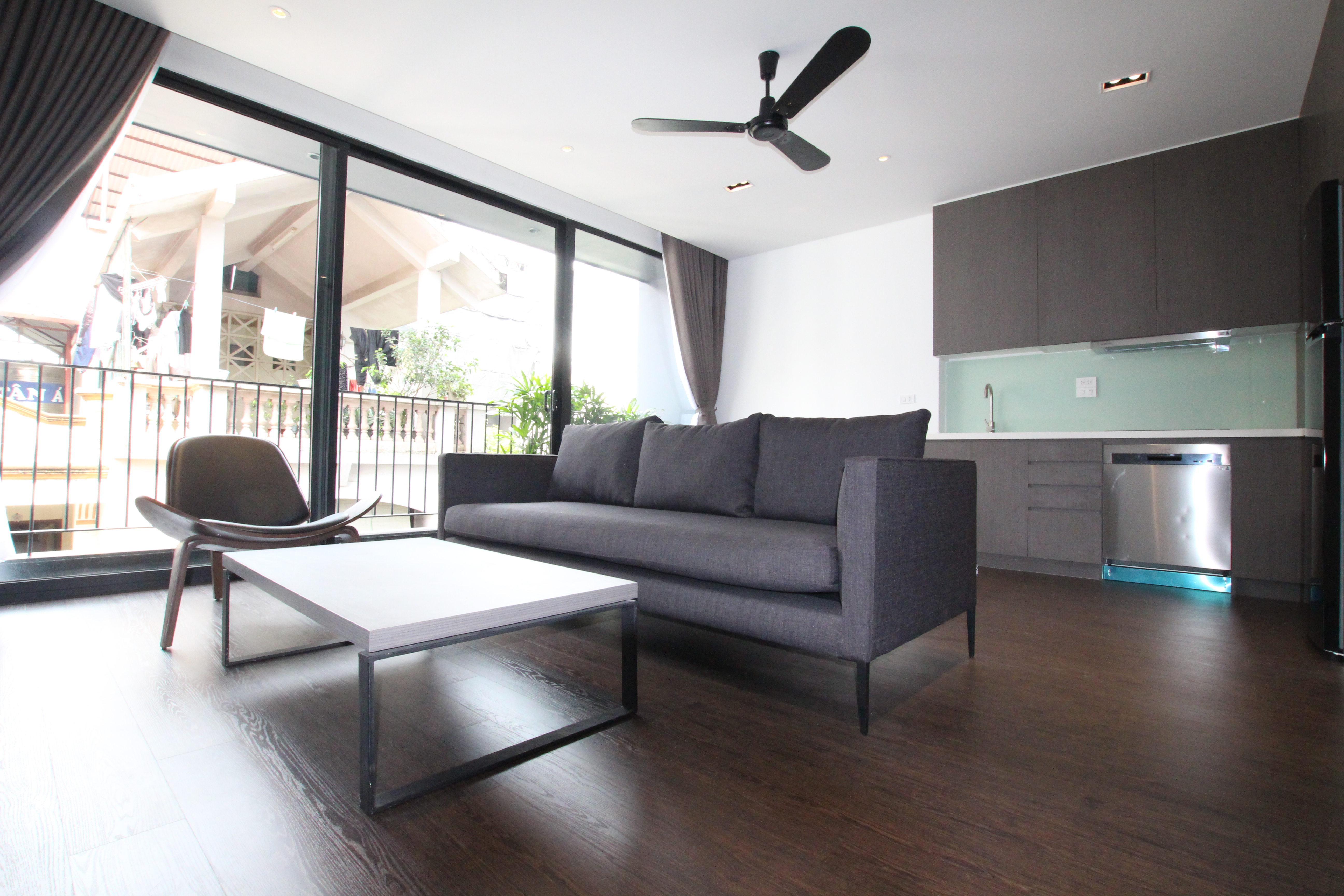 *Valued 2 Bedroom Serviced Apartment for rent in Tay Ho, Close to The Lake, Awesome Amenities*