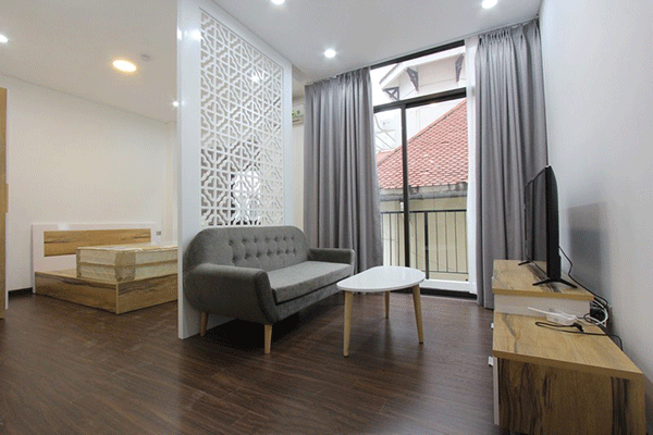 Very Bright Apartment Rental in Xuan Dieu street,Tay Ho, Nice Amenities