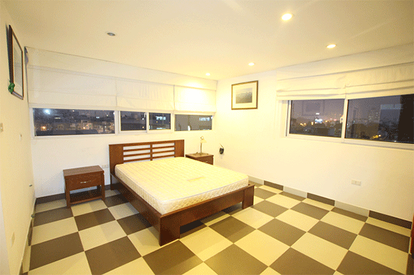 Very Bright One Bedroom Apartment Rental in Hai ba Trung district
