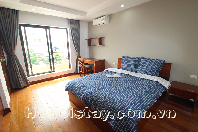 Very Bright One Bedroom Apartment Rental in Lieu Giai street, Ba dinh