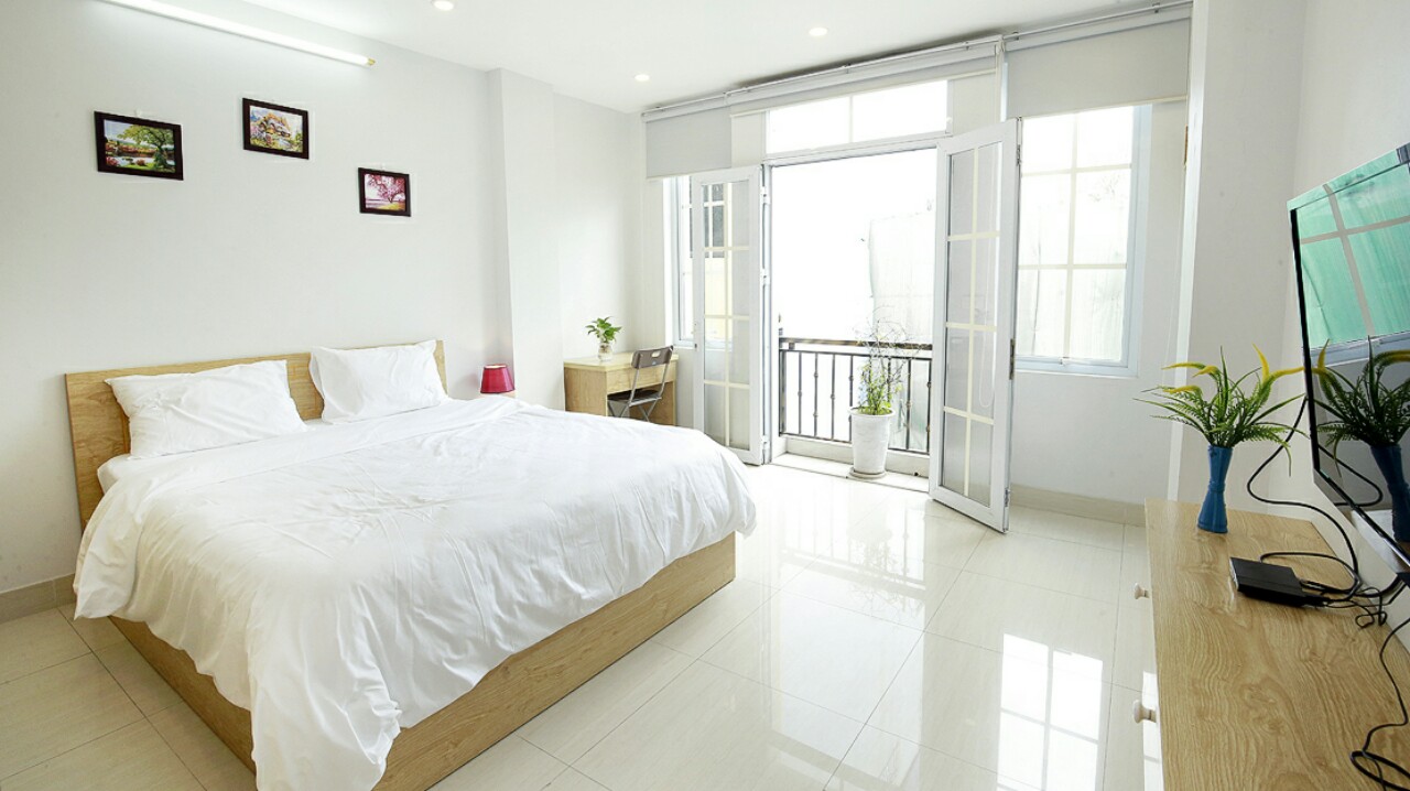 Very Modern Two Bedroom Apartment Rental in Tran Hung Dao street, Hoan Kiem