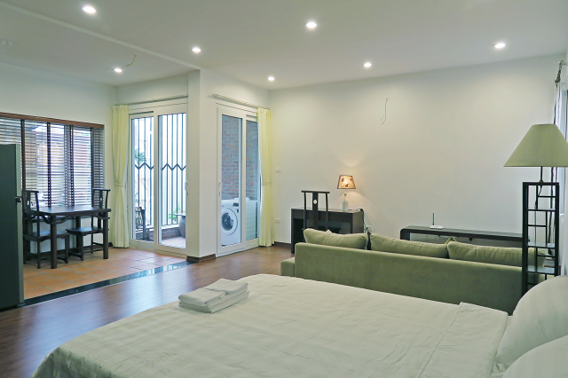 Very Nice Apartment For Rent in Nhat Chieu street, Tay Ho