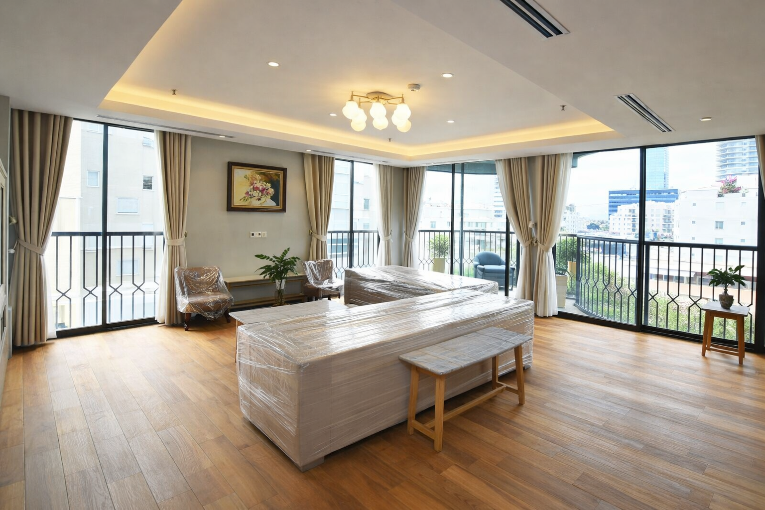 Luxury 03+ BR Serviced Apartment Rental in Skyvilla, Hoan Kiem, Perfect Location