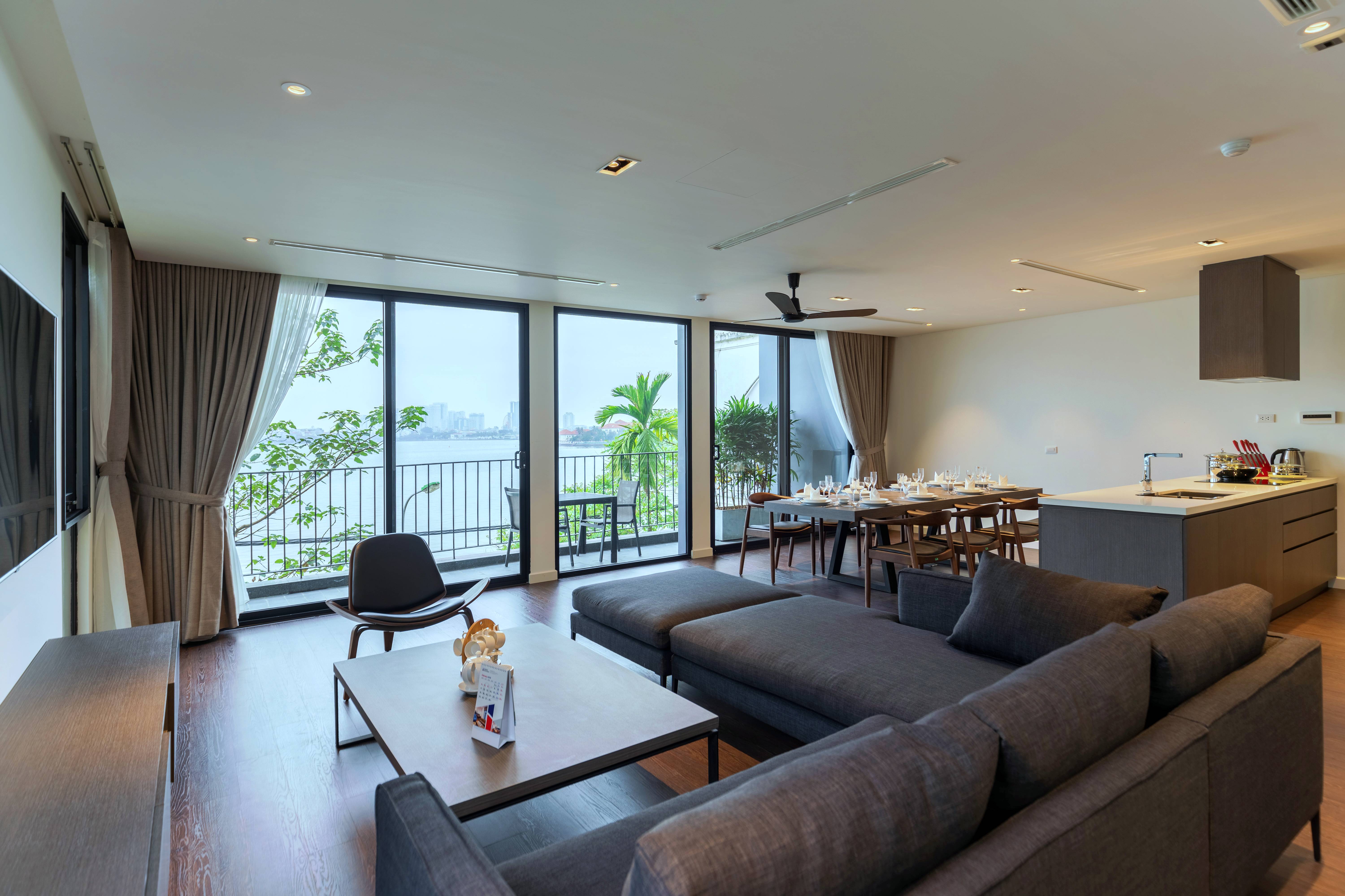 ✨ LUXURY TAY HO APARTMENT FOR RENT ✨ MODERN ELEGANCE – IDEAL GREEN VIEW