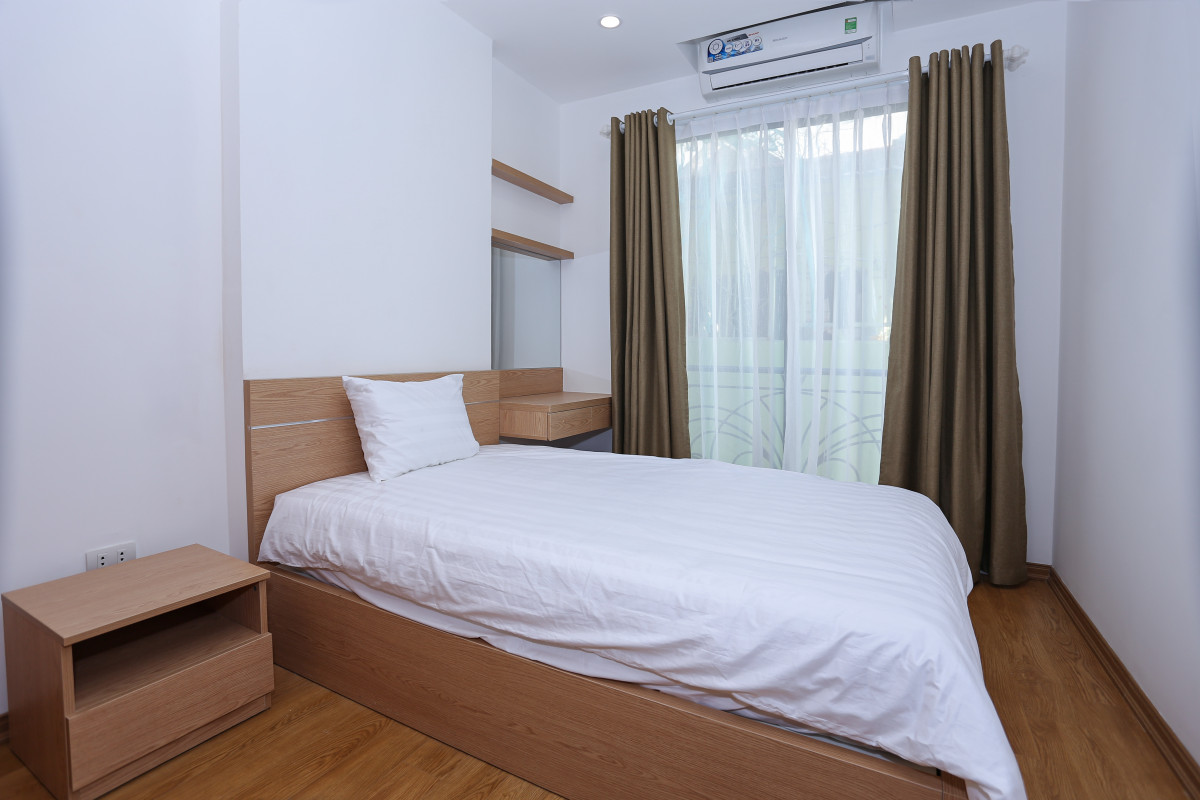 🏢Bright One Bedroom Apartment in Nghi Tam str, Tay Ho, Tranquil Area🏢