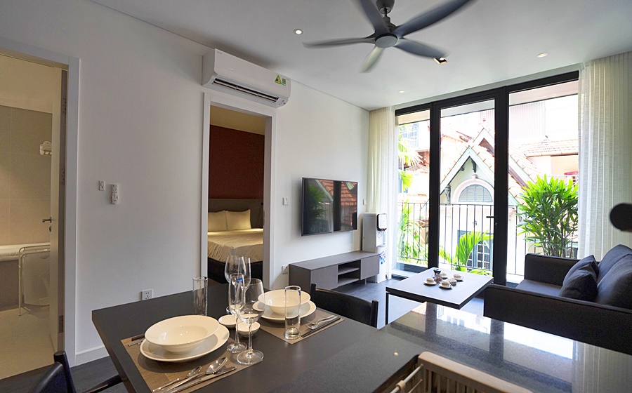🖤 [PRIME RENTAL] SLEEK, MINIMALIST 1BR/45m² APARTMENT WITH BALCONY IN TO NGOC VAN - PREMIUM AMENITIES!